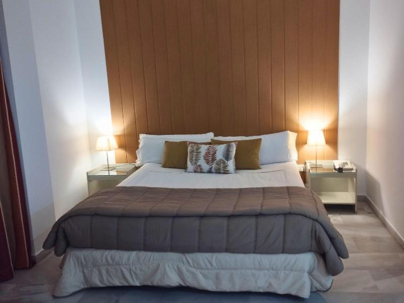Hospedium Hotel Apartamentos Simon Verde Mairena del Aljarafe Eksteriør billede
