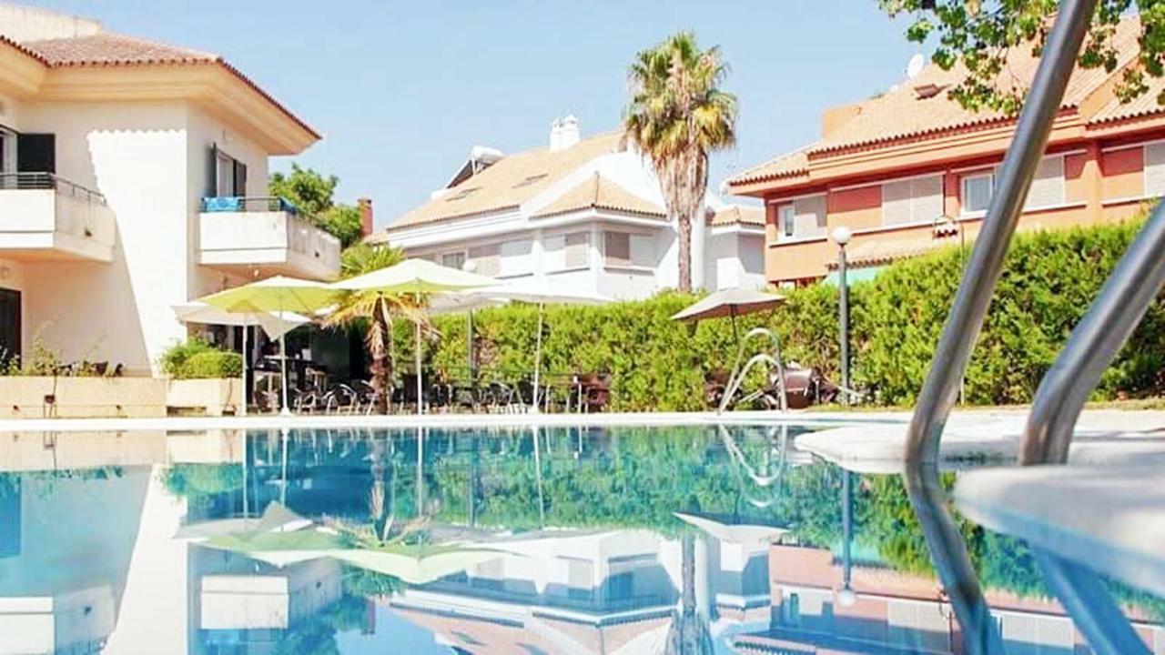 Hospedium Hotel Apartamentos Simon Verde Mairena del Aljarafe Eksteriør billede