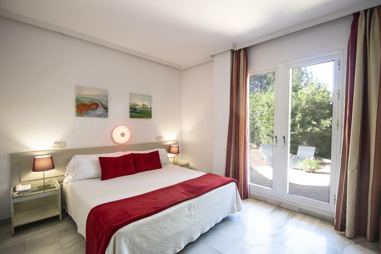 Hospedium Hotel Apartamentos Simon Verde Mairena del Aljarafe Eksteriør billede